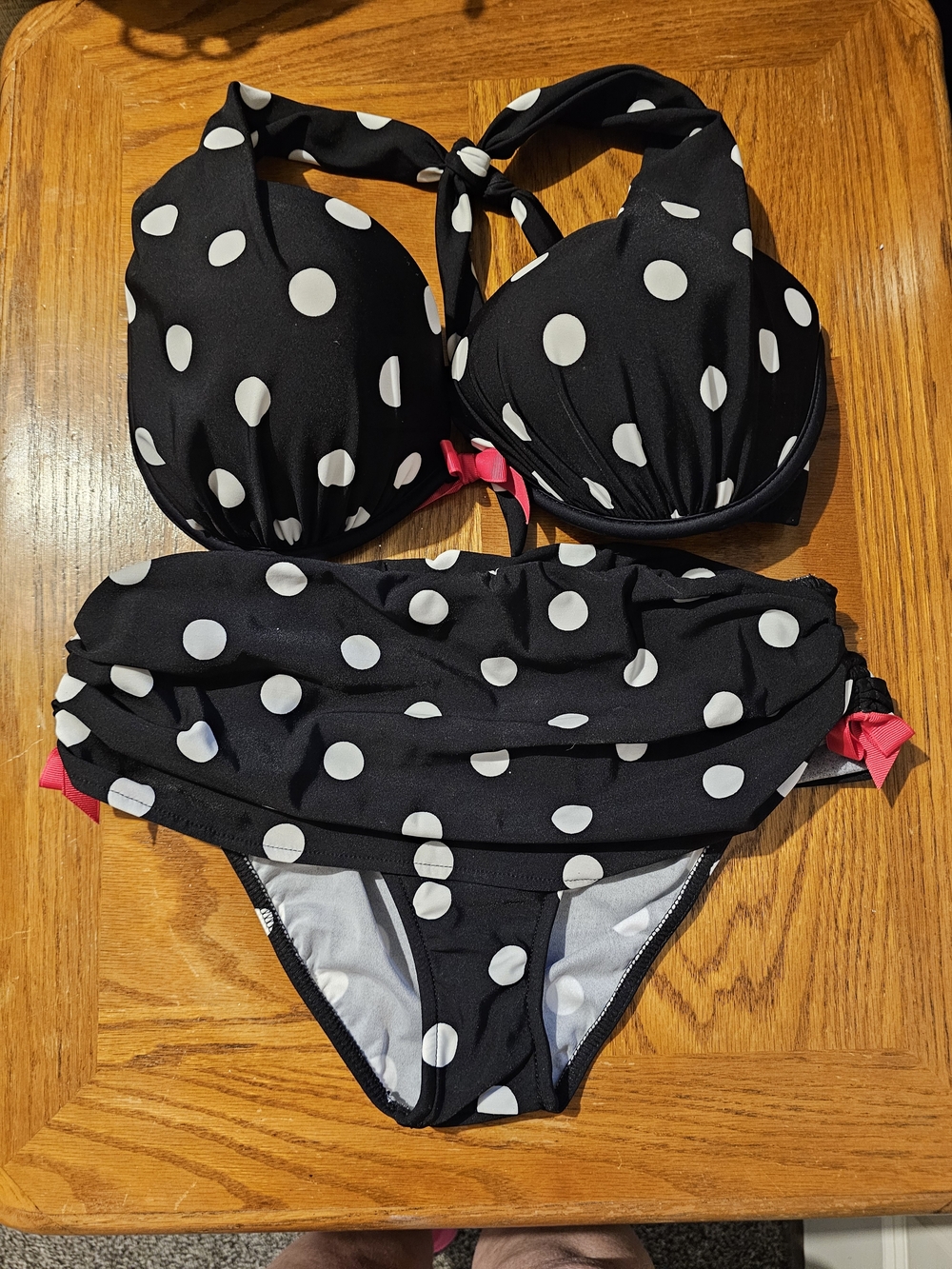 VENUS Black and White Polka Dot Swim Set Top DD & Bottoms Sz 10 with Pink Bow